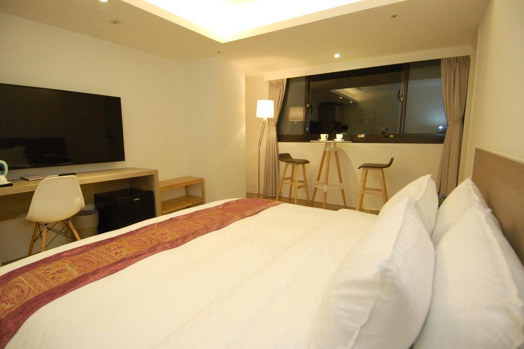 Season 5 Inn Luodong Zimmer foto