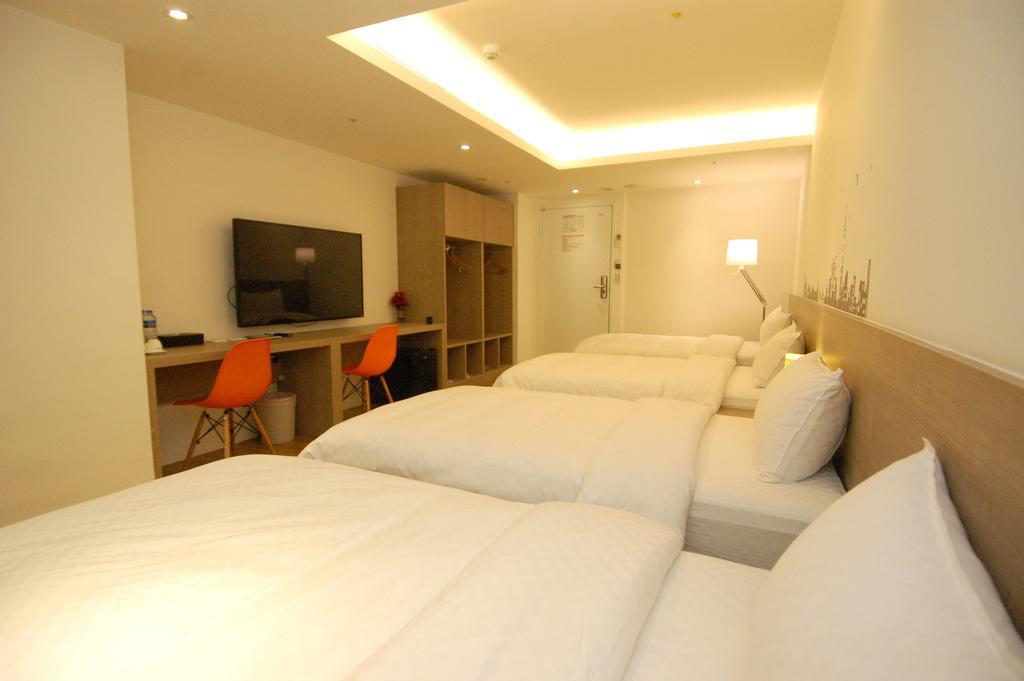 Season 5 Inn Luodong Zimmer foto