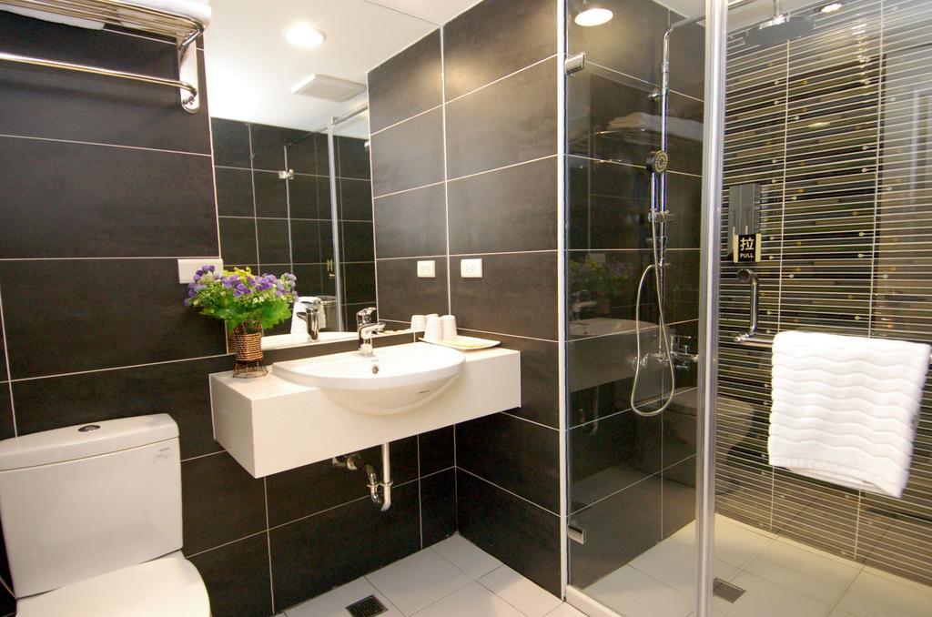 Season 5 Inn Luodong Zimmer foto
